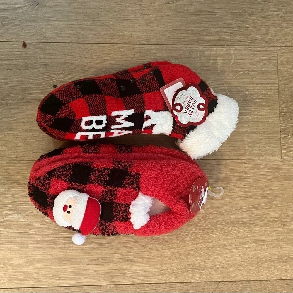 Set of 2 Cozy Christmas Slipper Socks – Fuzzy Babba & Legale – Size 4–10